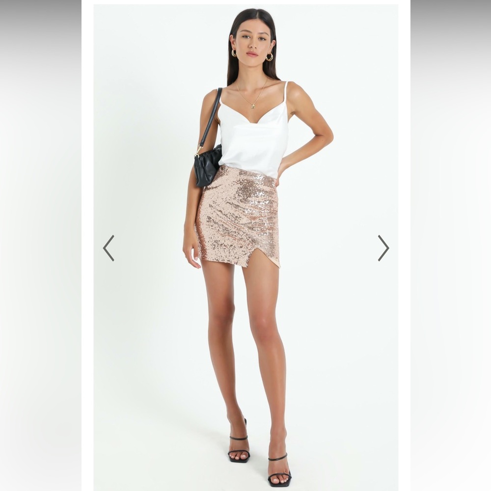 ITS FAIR GAME SKIRT IN ROSE GOLD SEQUIN - Picture 2 of 8
